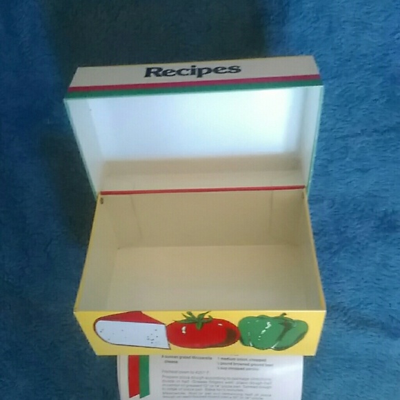 Vintage Chef Boyardee Recipe Box w/5 recipes - Picture 2 of 7